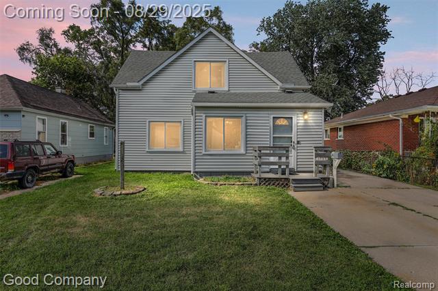 front view picture of 1727 E Elza Ave, Hazel Park, MI. 48030