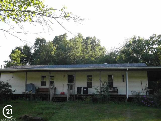 front view picture of 7021 Winn Rd, Yale, MI. 48097