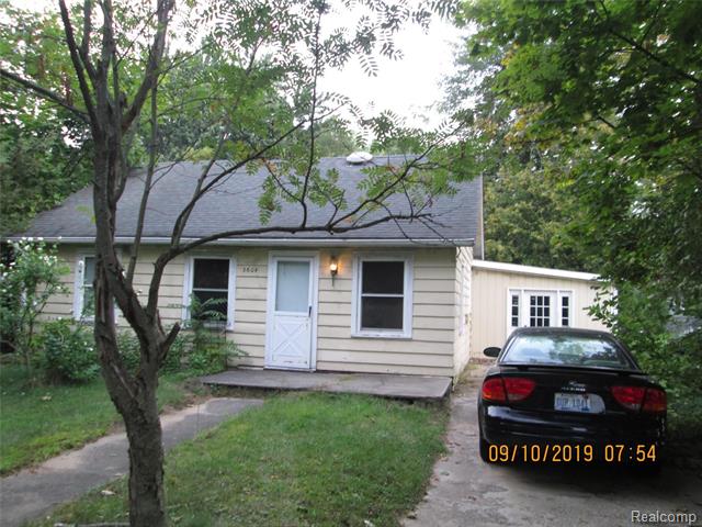 front view picture of 3604 Charles St, Fort Gratiot, MI. 48059