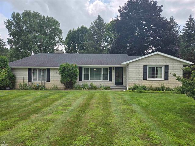 front view picture of 11757 Yale Rd, Yale, MI. 48097