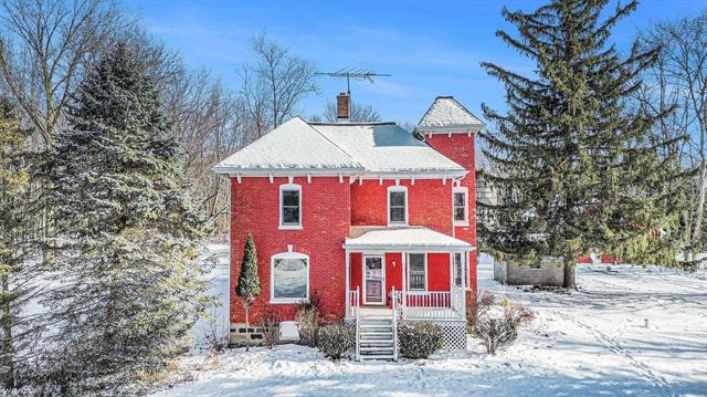 front view picture of 8142 Mason Rd, Yale, MI. 48097