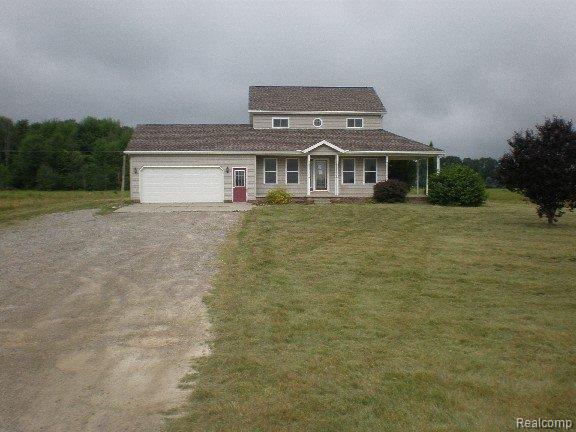 front view picture of 8415 Emmett Rd, Yale, MI. 48097