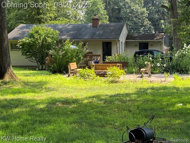 front view picture of 20286 Woodburn Dr, Southfield, MI. 48075
