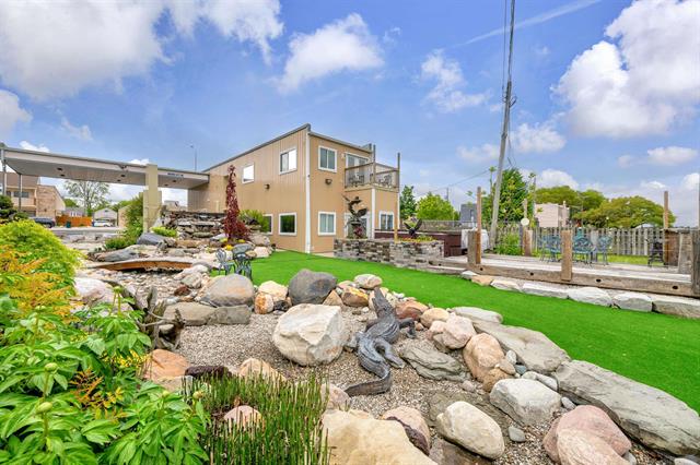 front view picture of 451 S Water St, Marine City, MI. 48039
