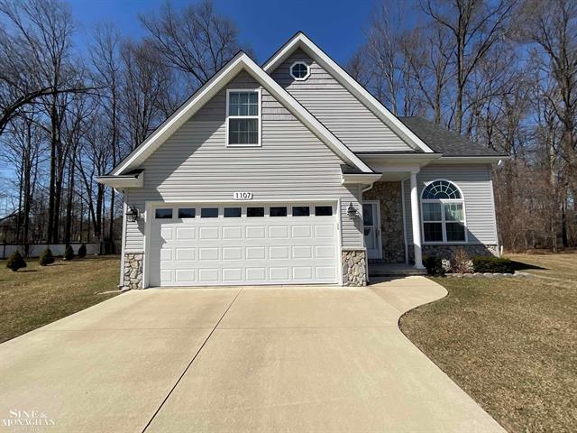 front view picture of 1107 Beth Ct, Algonac, MI. 48001