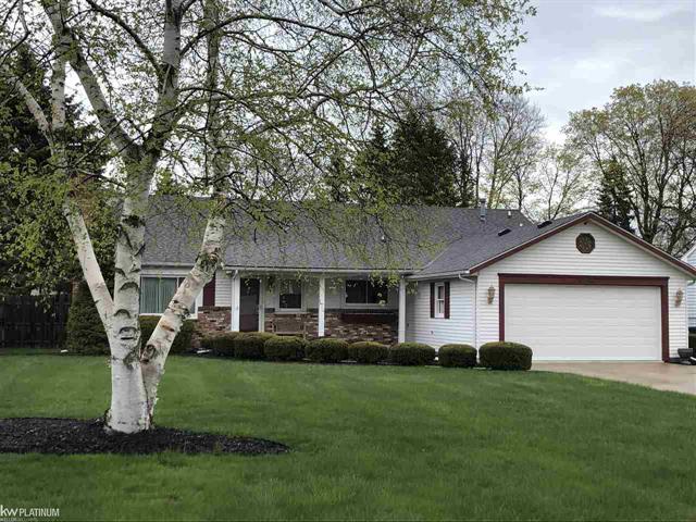 front view picture of 4244 Fairway Dr, Fort Gratiot, MI. 48059