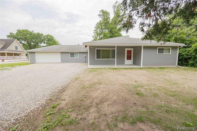 front view picture of 36093 Herman, Romulus, MI. 48174