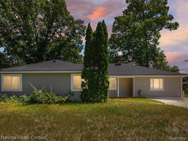 front view picture of 10005 Miriam, Romulus, MI. 48174