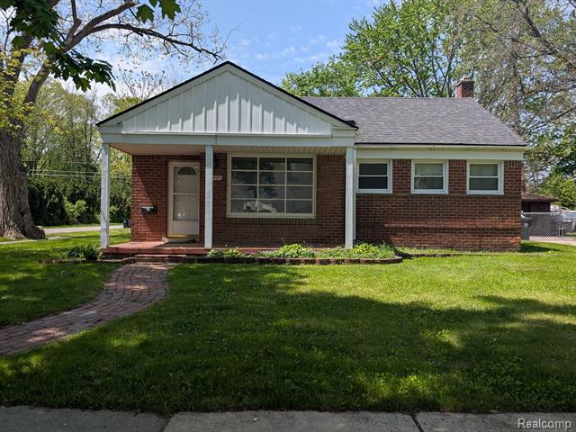 front view picture of 20407 Lennane, Redford, MI. 48240