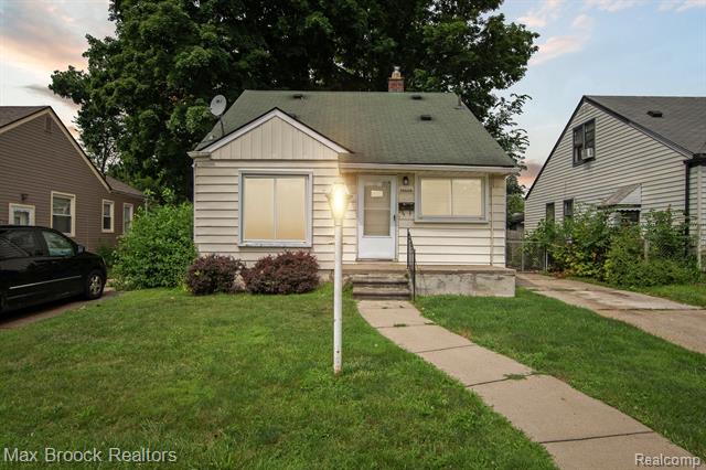 front view picture of 20539 Woodworth, Redford, MI. 48240