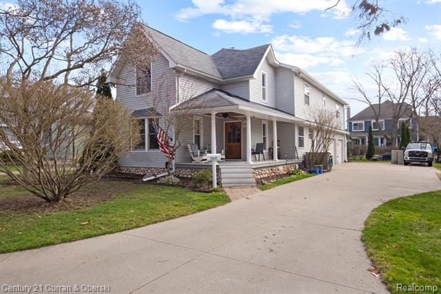 front view picture of 560 Carpenter, Northville, MI. 48167