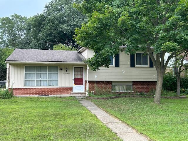 front view picture of 20280 Melvin, Livonia, MI. 48152