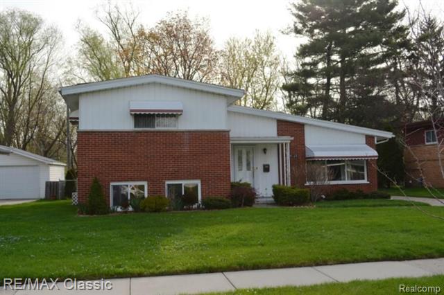 front view picture of 20146 Brentwood, Livonia, MI. 48152