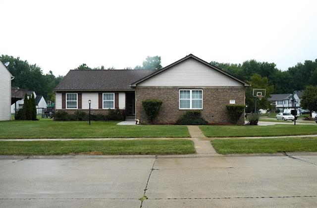front view picture of 38972 Commons, Romulus, MI. 48174