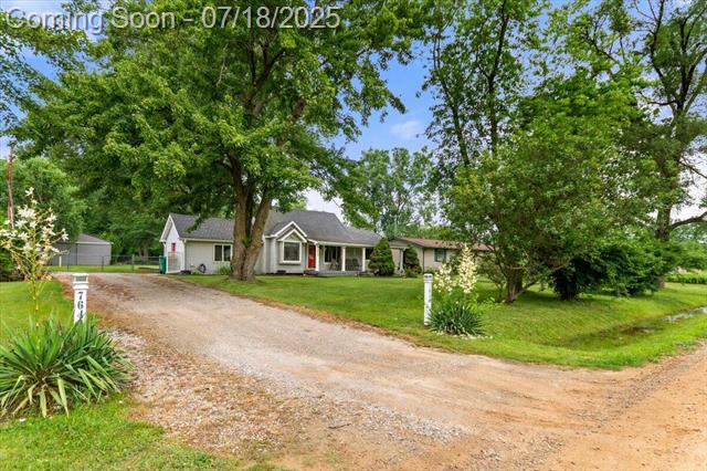 front view picture of 7640 Marlowe Rd, Belleville, MI. 48111