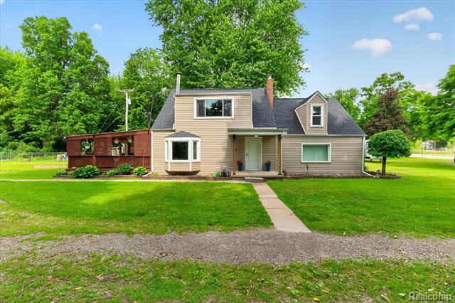 front view picture of 44850 Ecorse Rd, Belleville, MI. 48111