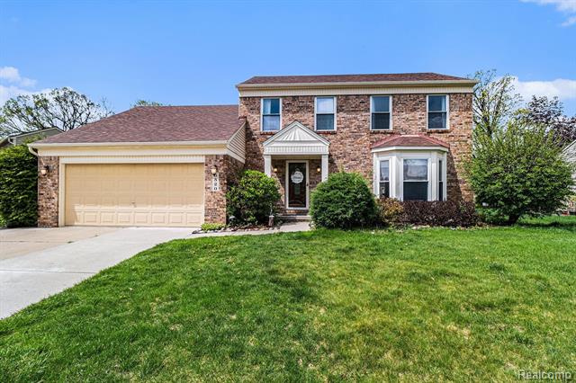 front view picture of 6520 Greenbriar Dr, Belleville, MI. 48111
