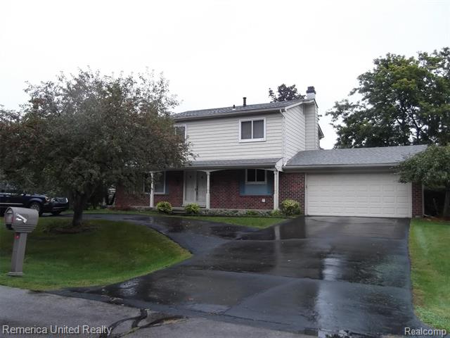 front view picture of 40719 Heatherbrook Ln, Novi, MI. 48375