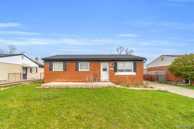 front view picture of 34548 Julie, Romulus, MI. 48174