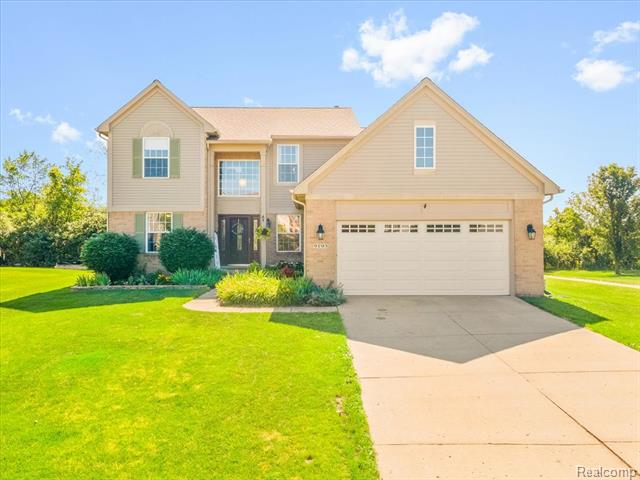 front view picture of 9193 E Walden Dr, Belleville, MI. 48111