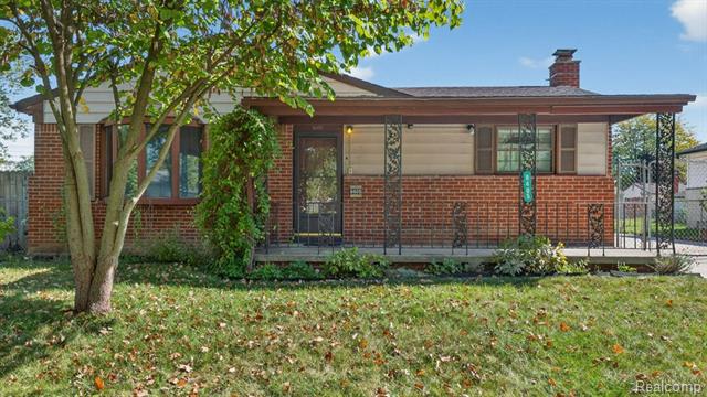 front view picture of 9405 Chamberlain, Romulus, MI. 48174
