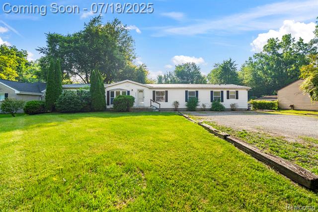 front view picture of 6315 Heyer, Romulus, MI. 48174