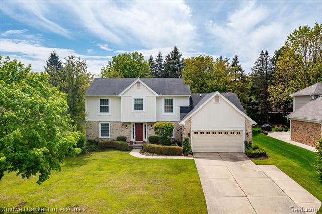 front view picture of 44492 Midway Dr, Novi, MI. 48375