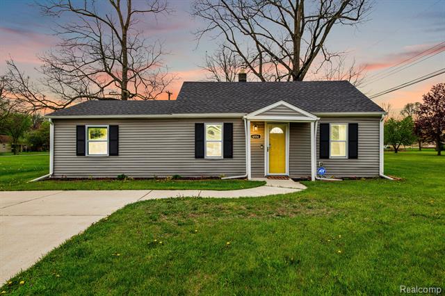 front view picture of 6556 Washington, Romulus, MI. 48174