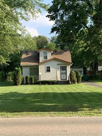 front view picture of 35511 Beverly, Romulus, MI. 48174