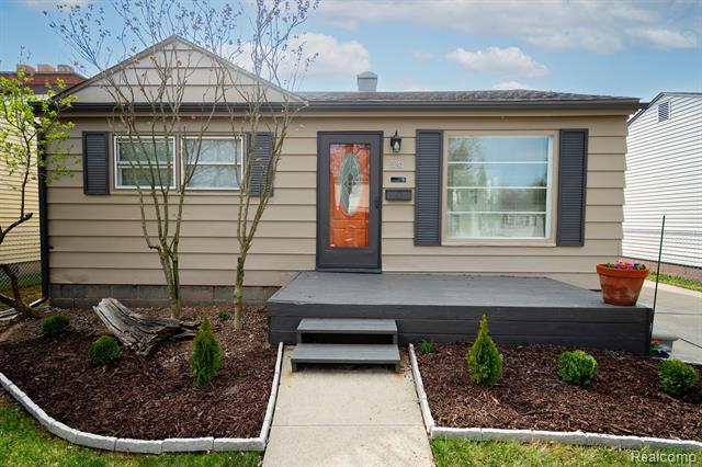 front view picture of 5948 Dudley, Taylor, MI. 48180