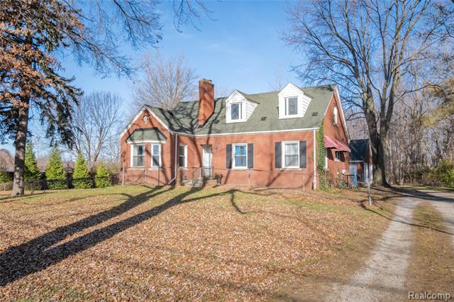 front view picture of 38172 Van Born Rd, Wayne, MI. 48184