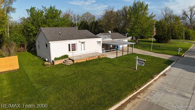 front view picture of 5526 Sylvia, Dearborn Heights, MI. 48125