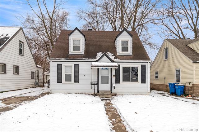 front view picture of 25885 Currier, Dearborn Heights, MI. 48125