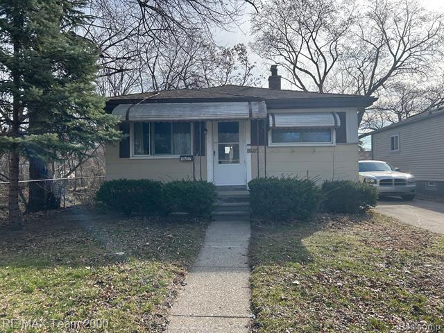 front view picture of 5627 Gertrude, Dearborn Heights, MI. 48125