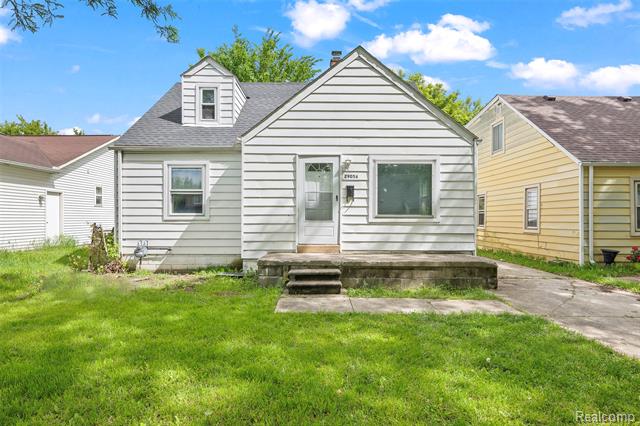 front view picture of 29056 Powers, Westland, MI. 48186