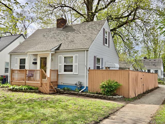 front view picture of 34355 Winslow St, Wayne, MI. 48184