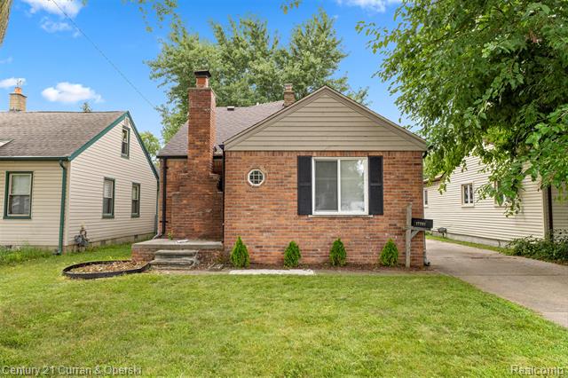 front view picture of 17261 Anne, Allen Park, MI. 48101