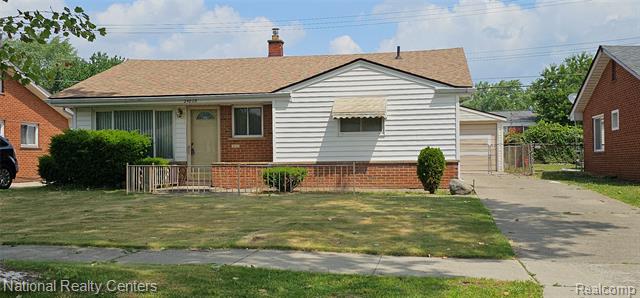 front view picture of 24828 Currier, Dearborn Heights, MI. 48125