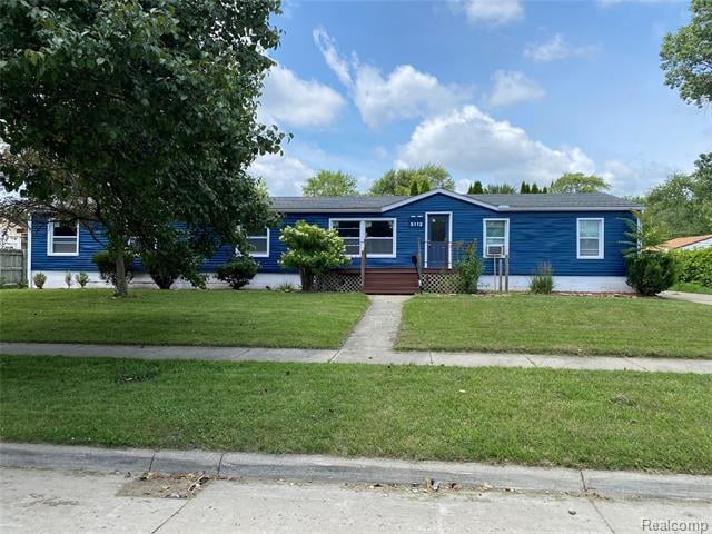 front view picture of 5112 Princess, Dearborn Heights, MI. 48125