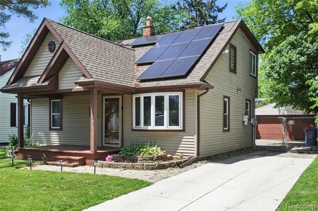front view picture of 24406 Powers, Dearborn Heights, MI. 48125
