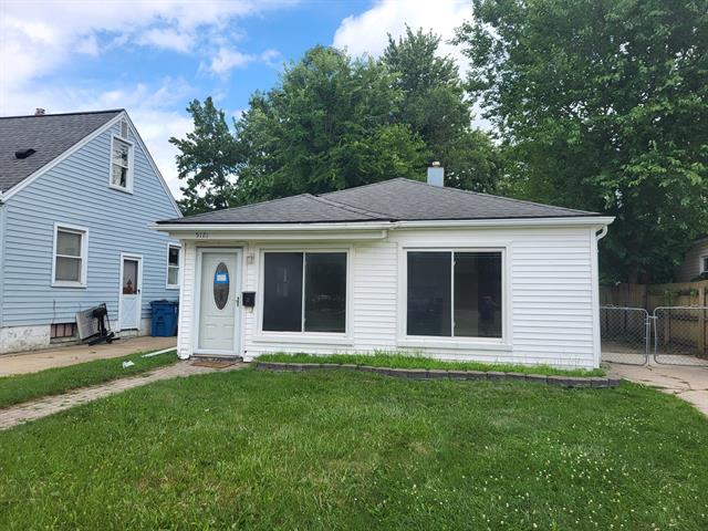 front view picture of 5121 Hubbard St, Wayne, MI. 48184