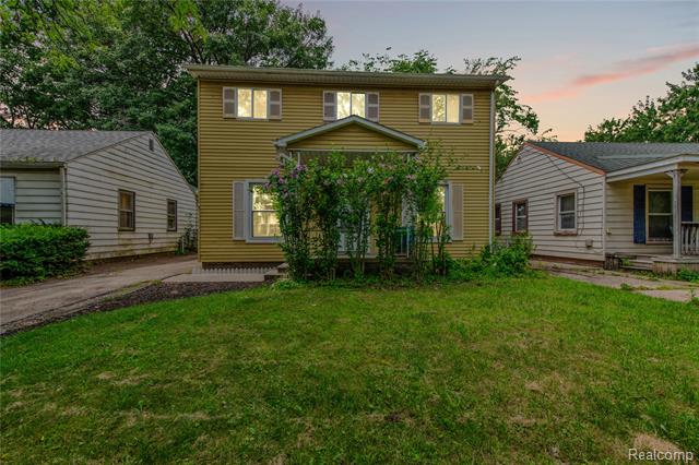 front view picture of 4544 Carnegie St, Wayne, MI. 48184