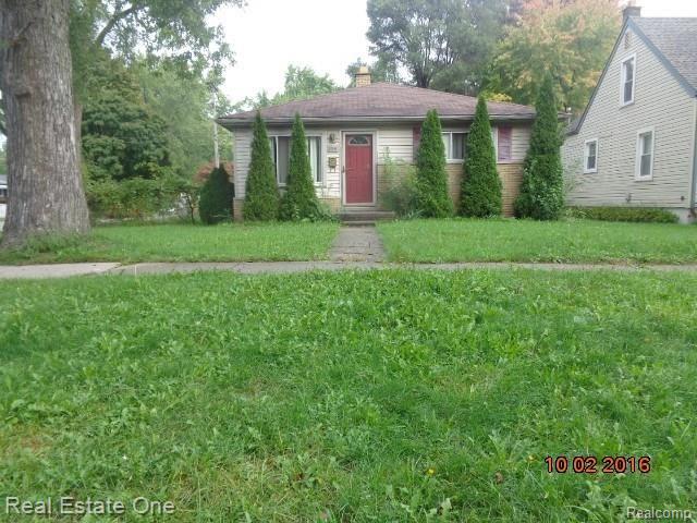 front view picture of 20248 Powers, Dearborn Heights, MI. 48125