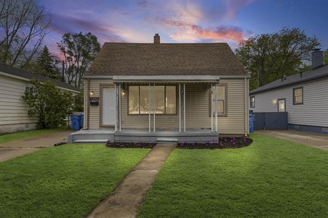 front view picture of 24339 Eton, Dearborn Heights, MI. 48125
