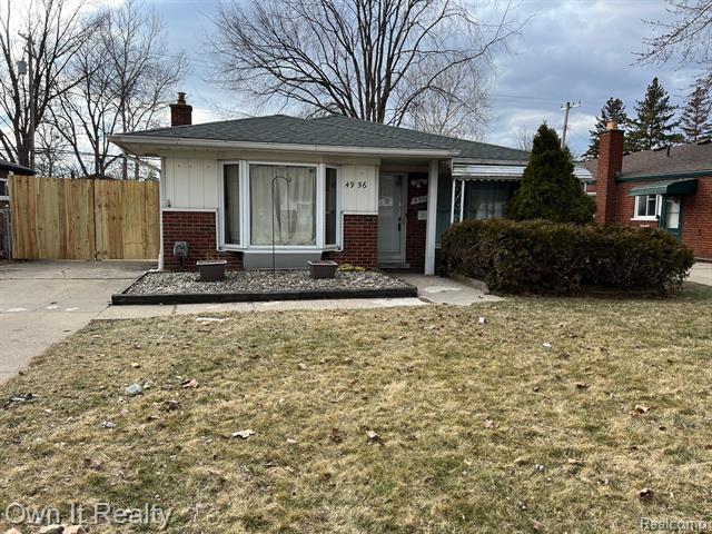 front view picture of 4956 Monroe, Dearborn Heights, MI. 48125