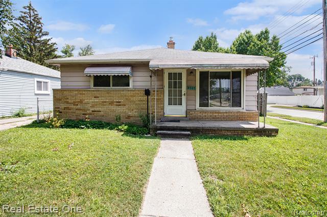 front view picture of 4707 Gertrude, Dearborn Heights, MI. 48125