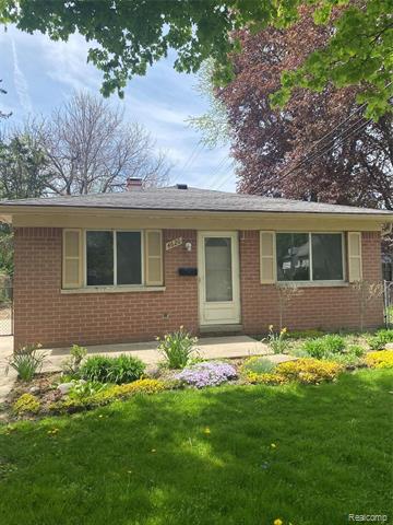 front view picture of 4620 S John Daly, Dearborn Heights, MI. 48125