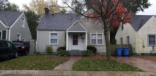 front view picture of 25529 Hopkins, Dearborn Heights, MI. 48125
