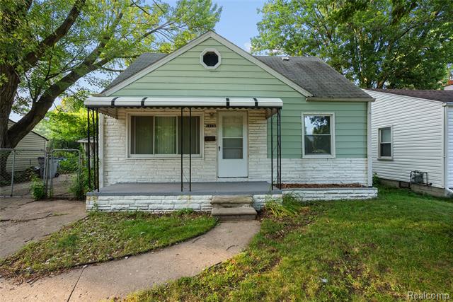 front view picture of 1035 E Madge Ave, Hazel Park, MI. 48030