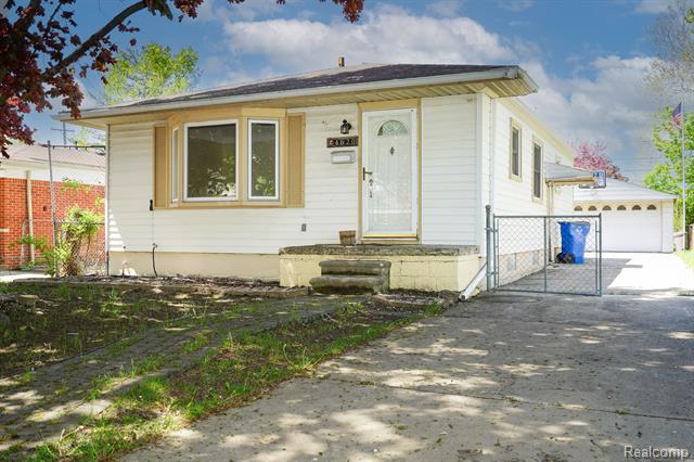 front view picture of 4620 Dudley, Dearborn Heights, MI. 48125